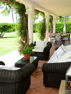 Relax on the terrace at La Calma - Estepona beach front holiday villa for rent